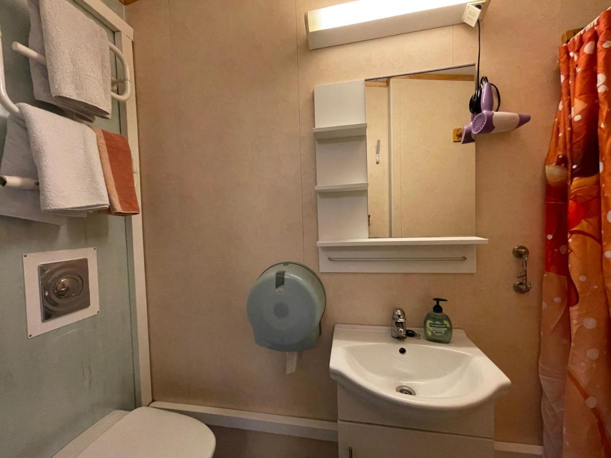 Skittenelv Lodge & Camping Тромсё Номер фото